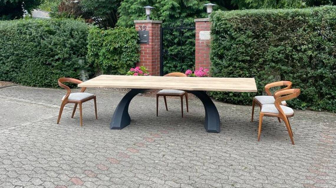 Flowyline_'s tweet image. Create a light and airy feel to your living space with Arco #metaltablebase

#flowylinedesign #furnituremaker #furnituredesigner #kitchendesigner #designerfurniture #epoxytable #tablelegs #table #epoxyresin #homefurniture #sidetable #blacktailstudio