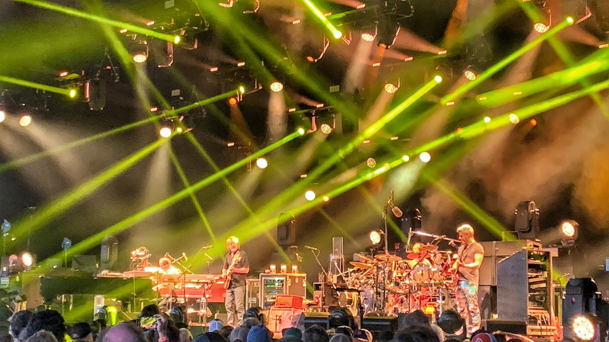 Twhims's tweet photo. #Phish Raleigh, NC https://t.co/rNE1pAbJAf