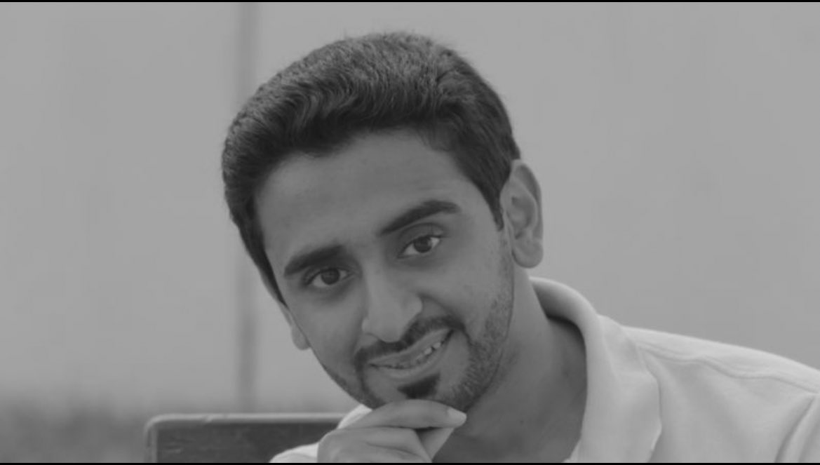 M_TalksQ8's tweet image. اللهم ان فراقه آلمني جداً
اللهم آجرني في مصيبتي واخلف لي خيراً منها

رحل الخلوق طيب القلب صاحب الابتسامة
وبقت ذكرياتي الجميلة معه والتي لن انساها

اللهم اغفر له وارحمه وتجاوز عنه وثبته عند السؤال وارفع درجته عندك وأبدله دارا خيرا من داره 
#عبدالله_عاجل