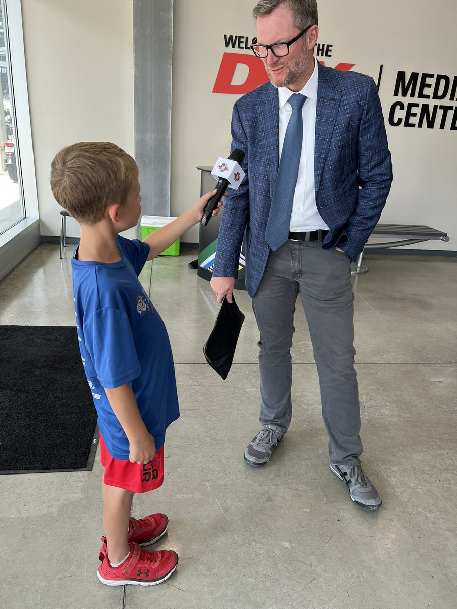 Asher's Racing Channel (@asherracing) on Twitter photo YEEESSSSS!!!! Thank you for your time <a href="/DaleJr/">Dale Earnhardt Jr.</a>!
<a href="/NASCARonNBC/">NASCAR on NBC</a> #kidreporter #legend YEEESSSSS!!!! Thank you for your time <a href="/DaleJr/">Dale Earnhardt Jr.</a>!
<a href="/NASCARonNBC/">NASCAR on NBC</a> #kidreporter #legend