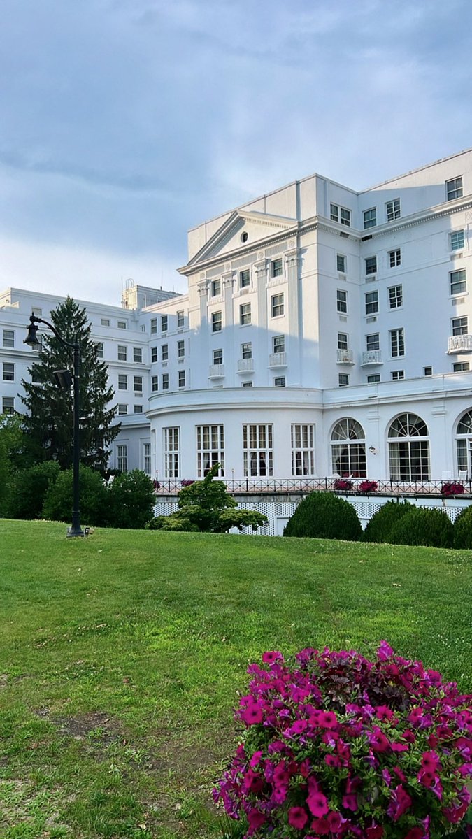 ClydeF_MD's tweet image. Being able to present our research is an opportunity I’m grateful for. Here are some highlights from #SOA2022