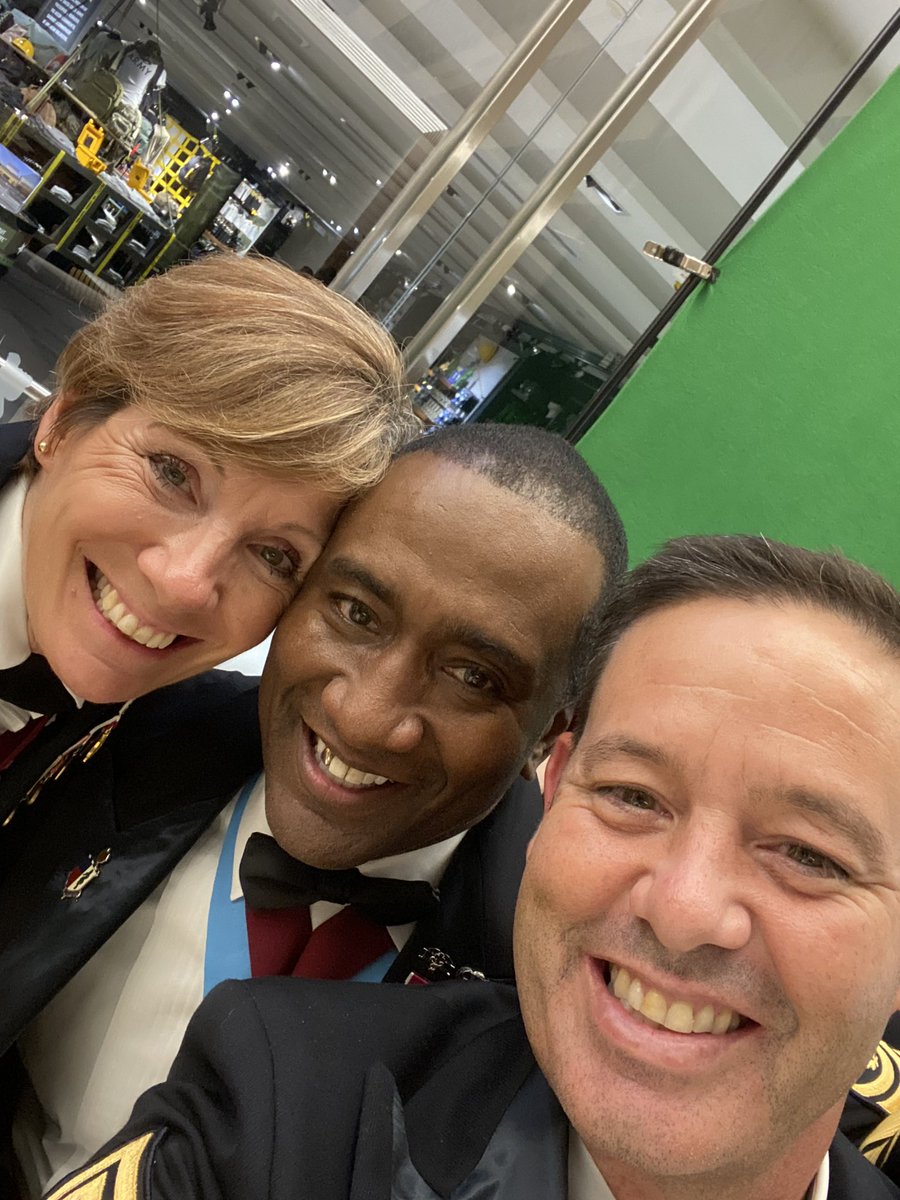 CsmBlaisdell's tweet image. No matter how bad it gets in combat, every Soldier knows one thing. When the word “MEDIC” is screamed, a medic is running your way. No matter the danger, they’re coming! Thanks @LTGDingle @CSMMEDCOM for a great night! Thanks to ALL medics out there for always being there for us!