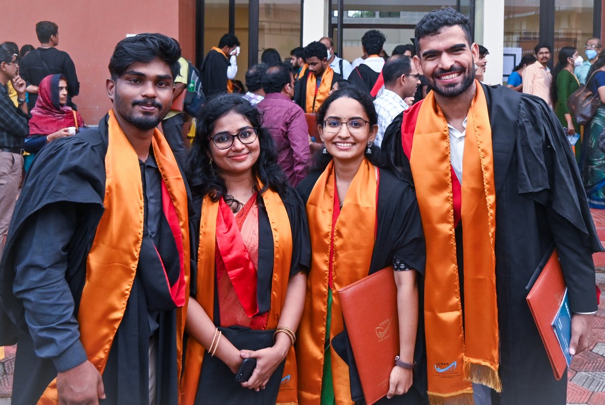 Congratulations to the graduating class of 2022! 
We are extremely proud of four SK Lab BSMS (Chem major) alumni. All are well placed in various prestigious universities in US and Germany.
All the best for your future endeavors!