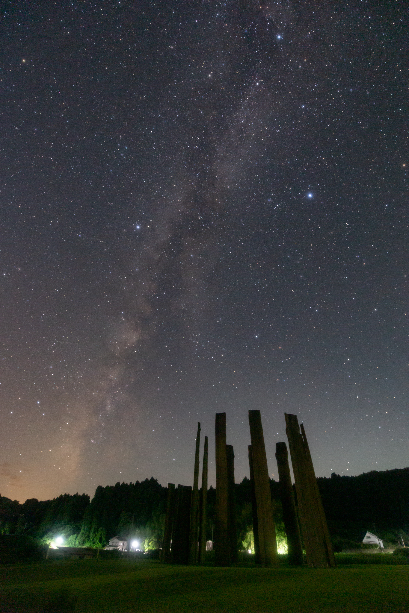 星の観察館 満天星 今夜の能登の星空です すっきり晴れて美しい星空が広がっています 流れ星は1時間に2 3個ぐらいのペースで見えました 場所 真脇遺跡 石川県能登町 T Co Soxbbrs85w Twitter