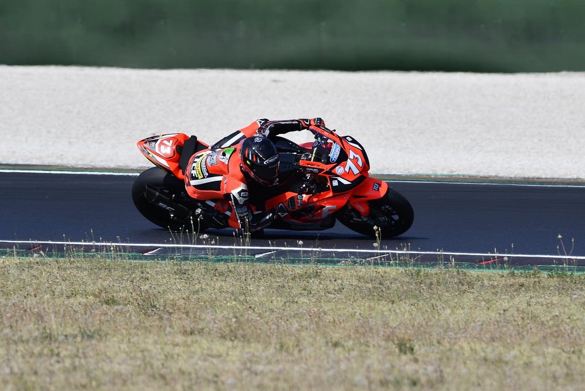 Qualifiche finite, weekend difficile per noi ma da stasera iniziano le gare e contano quelle. 
21:35 Gara1 <a href="/civ/">civ</a>.tv 
P8 National 
P9 Civ
@tcf_racingteam <a href="/caberghelmets/">Marius</a> <a href="/awa_racing/">AWA Racing</a> @stylmartin_official <a href="/macnaridinggear/">Macna Riding Gear</a>  <a href="/dunlopmoto/">Dunlop Motorcycle</a> @yssitaly