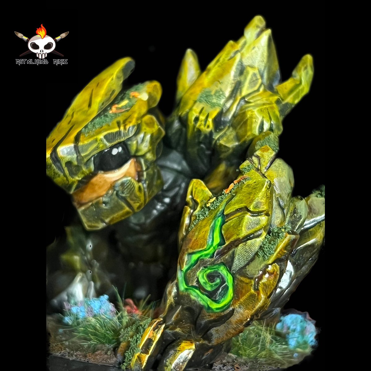 Metalhead_Minis's tweet photo. @LoAdversity Thank you for the space. This #chibi is manufactured by @MidKnightHeroes I painted this last week during #superchibiweekend #miniaturepainting https://t.co/GsE5XBEoMh https://t.co/gLl8sChDHW