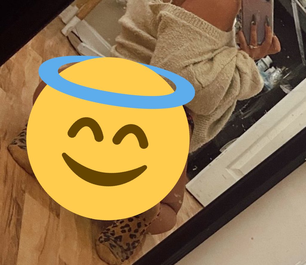 ALLE DIE REETWEETEN bekommen das Bild!! Los mach dich nützlich!! #ass #bosslady #alphagirl #nudes #arsch #bigbooty #booty