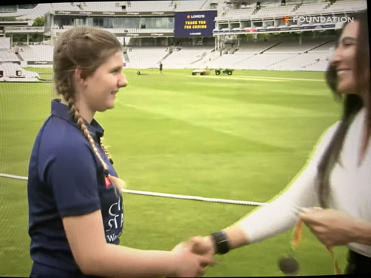 Craigsteven8's tweet photo. The winners of the 2022 U15 girls MCCF National Hub Final.
Well done to all the squad and coaches.Commiseration’s to the runners up.
Well done Jessie Martin👏👏👏 https://t.co/aLPrZkeat5