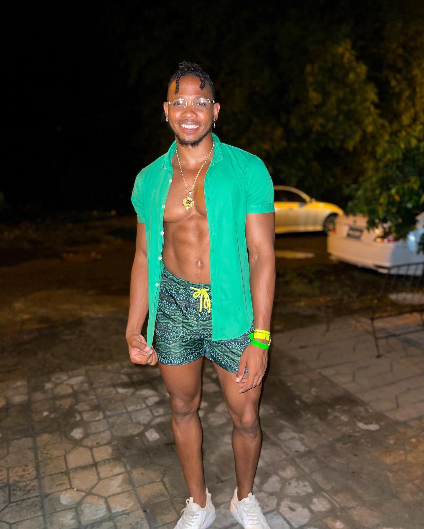 TW Pornstars - Yannick Yanzo Thomas. Twitter. Say hi back I promise I