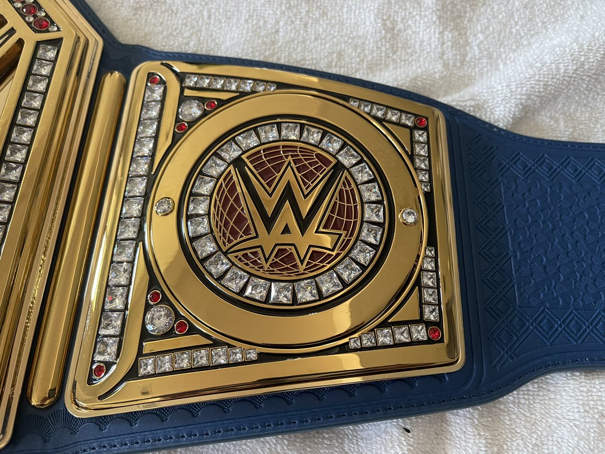 RichardSimpsonJ's tweet image. American baseplate addition. #wwe #baseplates #restoning #universalchampionship #RomanReigns #BrockVsRoman  #SummerSlam #SummerSlam2022 and yes I know it’s missing the insert behind the main plate