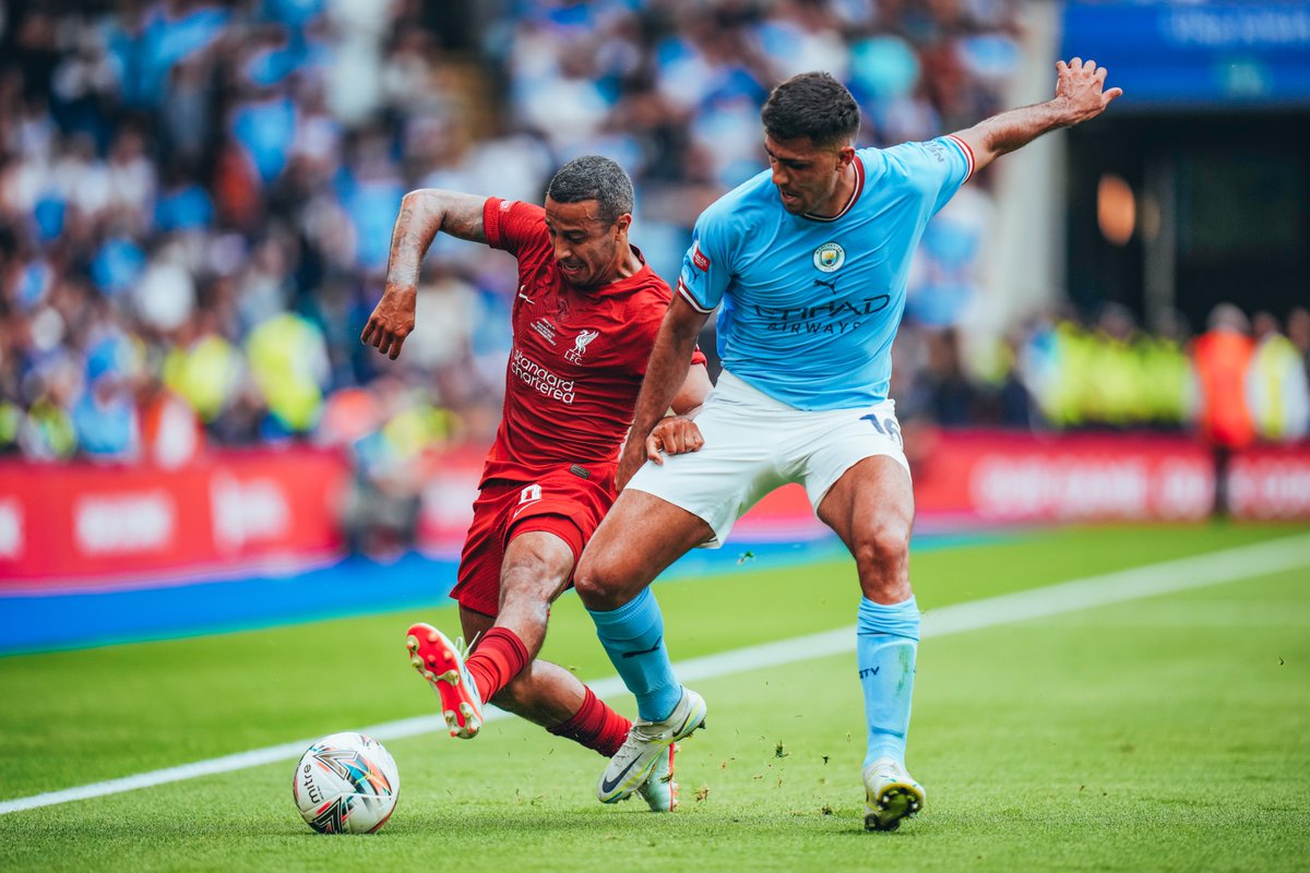 ManCity's tweet photo. We go again! 👊

🔴 3-1 🔵 #ManCity https://t.co/cudId9AVYo