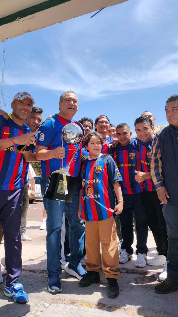 Contratiempo24_'s tweet photo. 🔴 #Entérate⤵️ 
#UnTriunfoMás Cayó la 🏆# 23 para el Equipo de Fútbol ⚽ de @CTMPuebla. ¡GANA la COPA 🏆INTERMUNICIPAL!. Torneo organizado por @PueblaAyto. Entregan 🏆 y 🥇@eduardorivera01 @_LeoSoto @TonoIriarte Fomento al Deporte ⚽ #ContigoyConRumbo 

📸vía: @lizmedrano66 https://t.co/XtSPWJOWUd