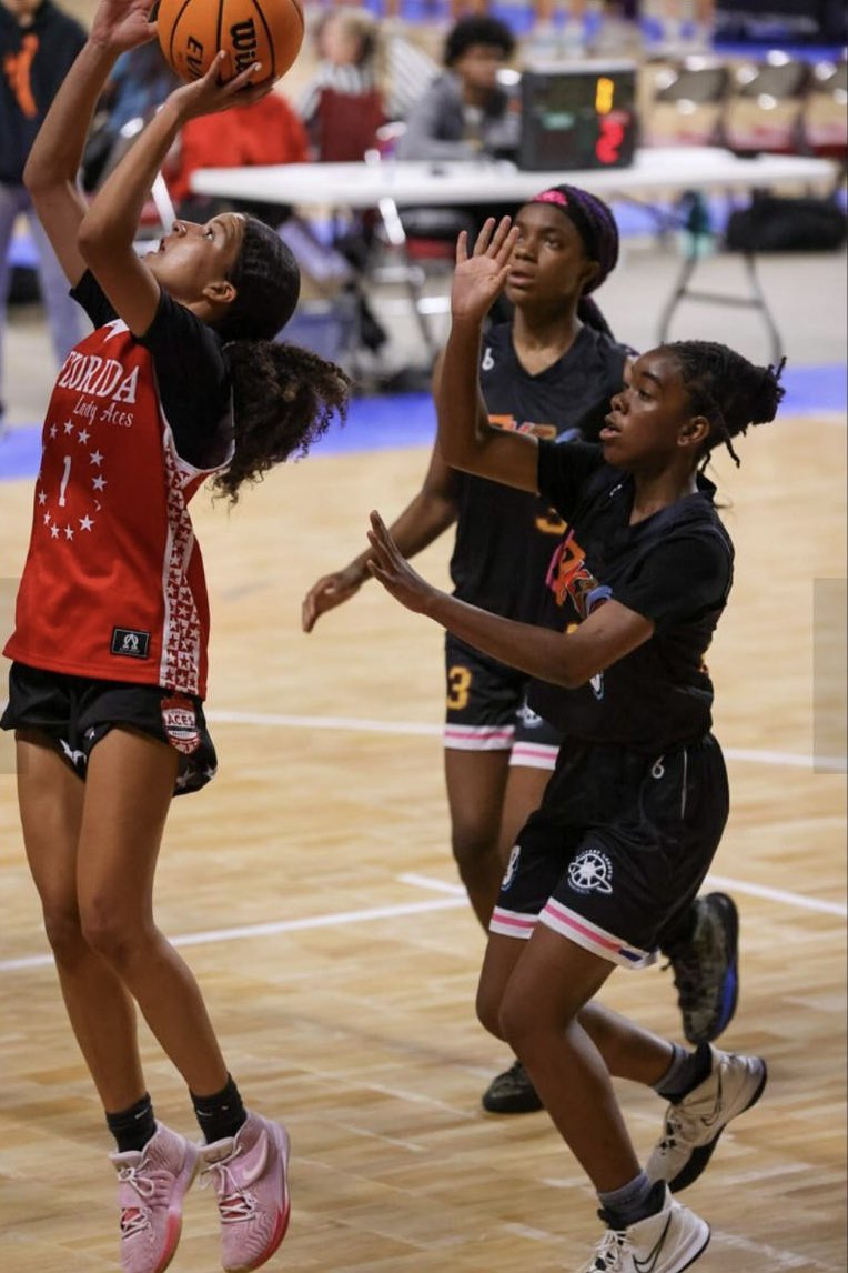 Running4theroses classic Louisville Kentucky-2022🌹