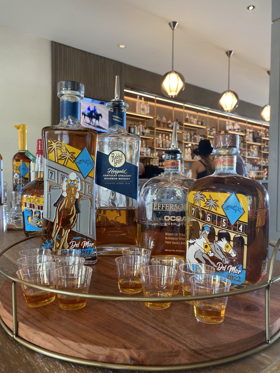 IgnitionSpirits's tweet photo. Bourbon tasting as the turf literally meets the surf ⁦@laubergedelmar⁩ featuring ⁦@JeffsBourbon⁩ and ⁦@RabbitHoleKY⁩ does a racing Saturday get better than this? https://t.co/9FSJNtGas1