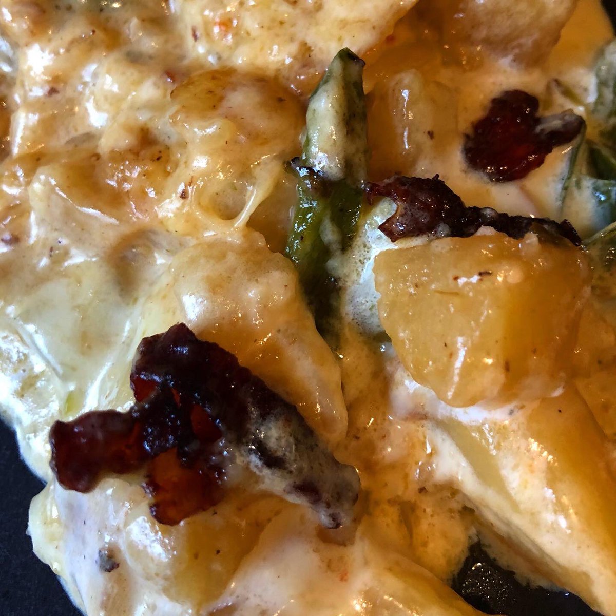 CASQUITO05's tweet photo. Medallones de #salmón 🐟#Marketside (sabor 7, quizás no los vuelva a comprar por su pobre sabor) y papas 🥔 con crema y tocino, bien para #comida de #sábado. @Negraangustias @GallinaNegra3 @rosym_ss @ana02688335 @ilianamdmv @ElAmaDeCasa1 @DesireeNavarro @ilsicilian https://t.co/DU1zuL1Jry