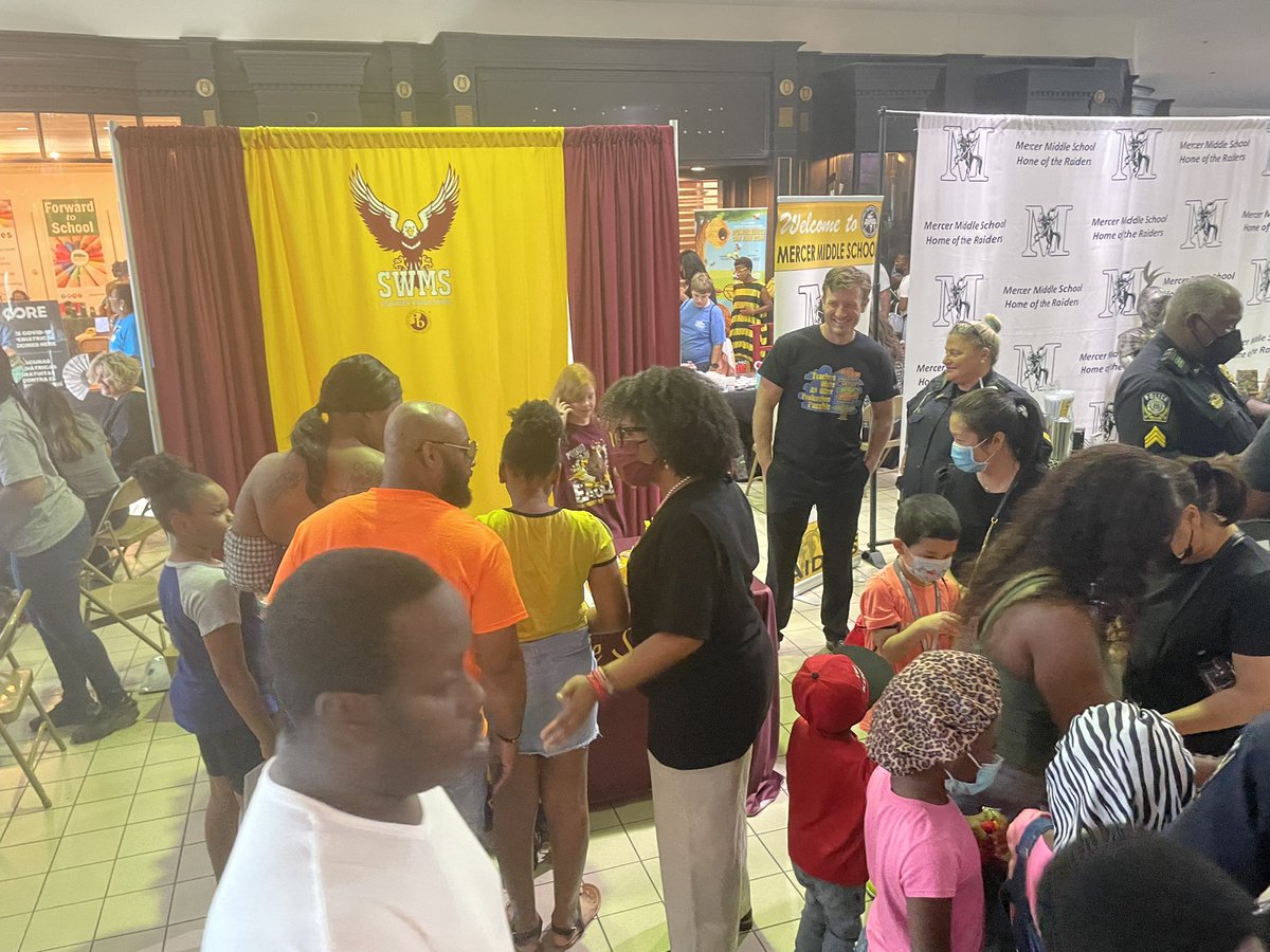 AnnLPGA's tweet photo. More from our EXPO! https://t.co/LkLSWn3h29
