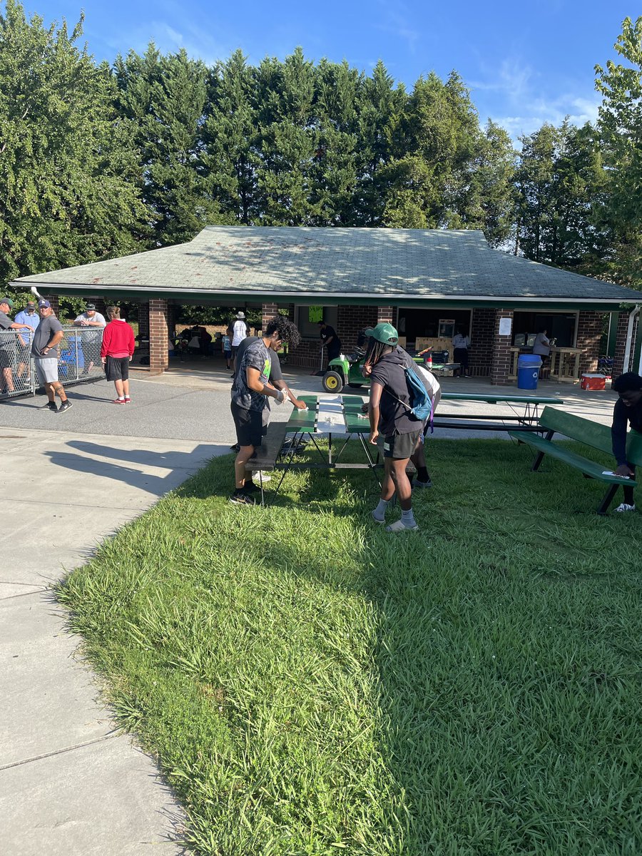 SWGHS_Football's tweet photo. Thank you to everyone that came out today for our stadium clean up, it was a great experience! We acheieved a lot today! #EmbraceTheGrind #CowyboyStrong #GridironClub https://t.co/2WZRpJ6R1P