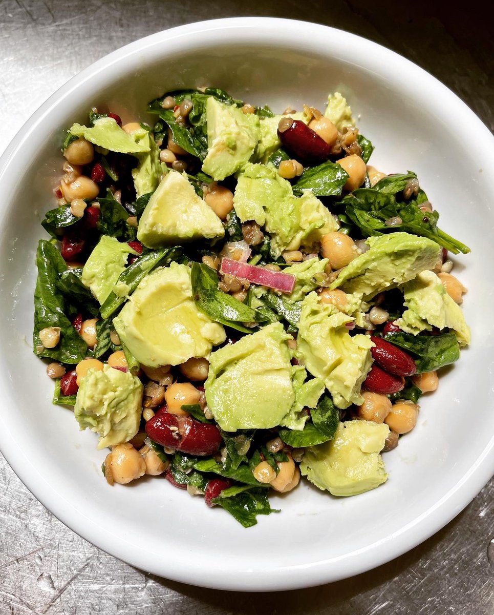 This #salad is soooo good: #kindeybeans #chickpeas #lentils #redonions #avocado #spinach then do your own #vinaigrette with #oliveoil #redwinevinegar #saltandpepper and #redpepperflakes and enjoy! #onmytable #healthyanddelicious #plantbased #vegetarian #organic #summer