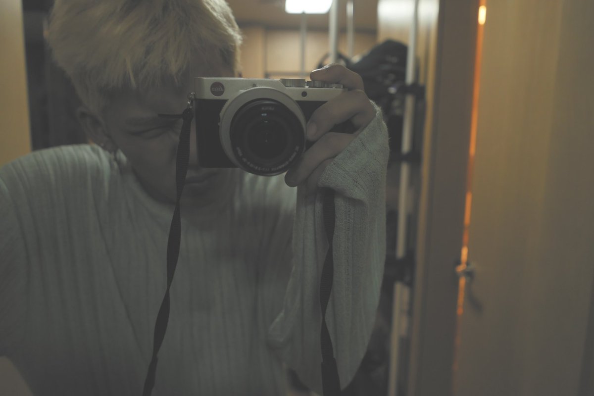 비비 tweet media