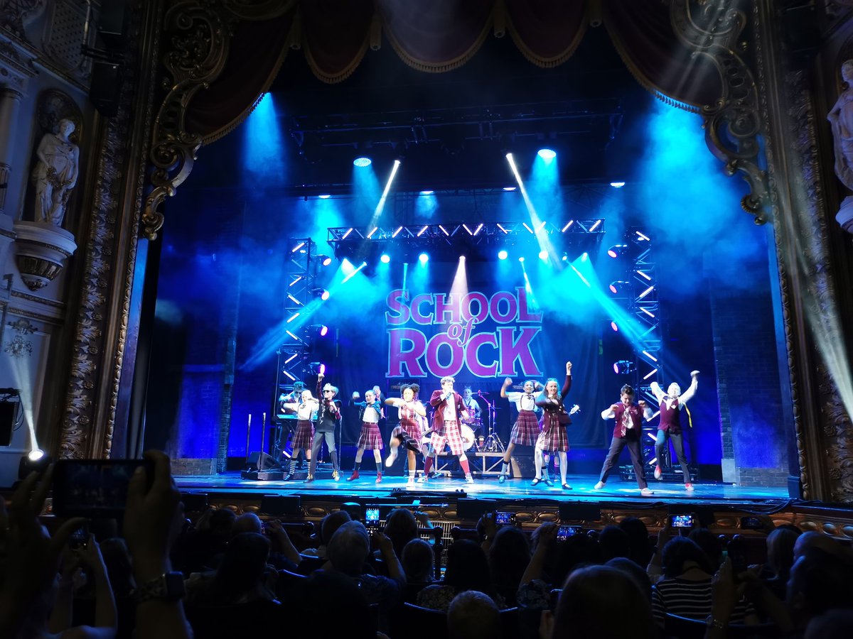 Will forever love <a href="/SchoolOfRockUK/">School of Rock</a>  🤘