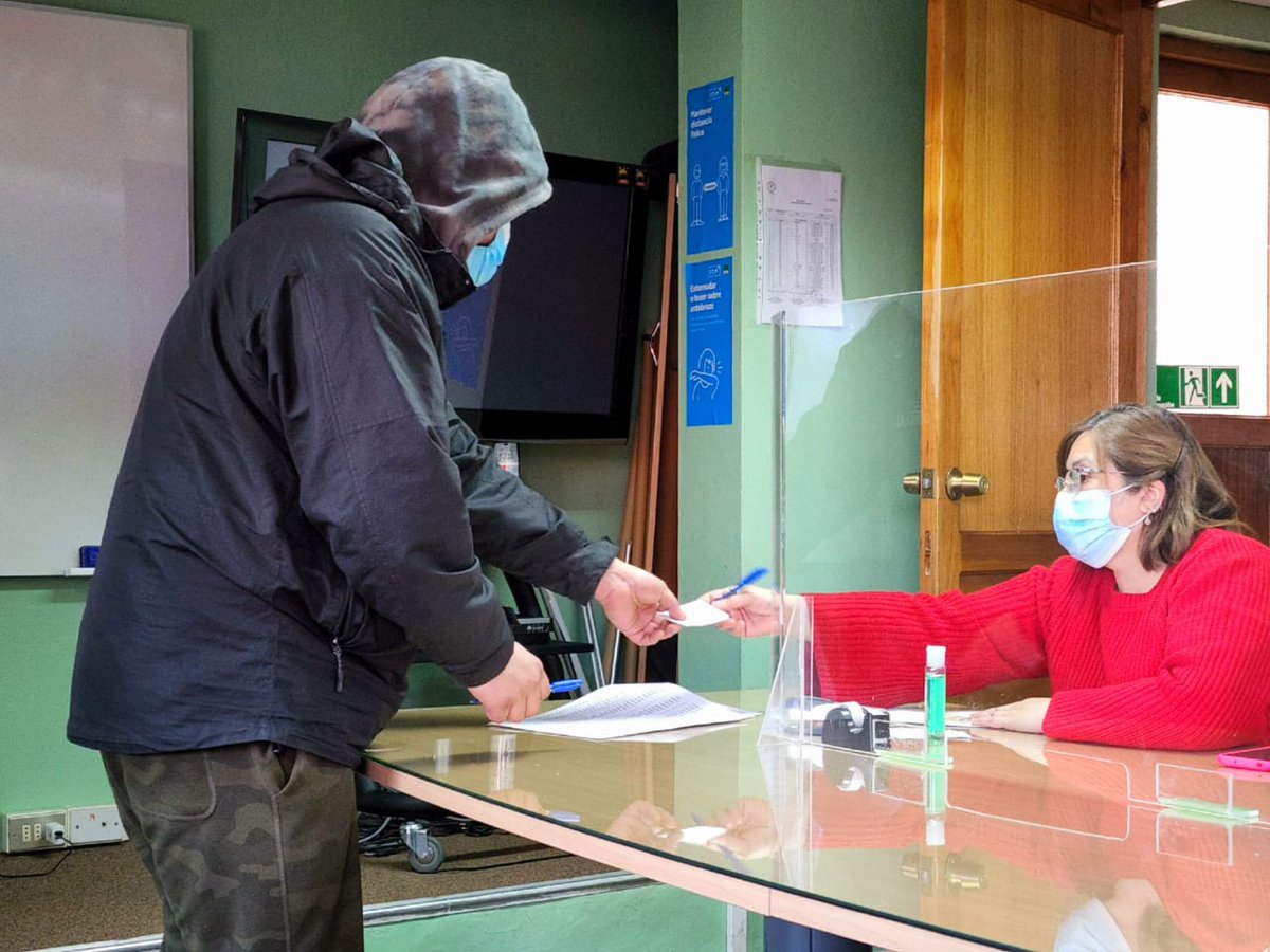 🇨🇱 #Chile #Austral #Magallanes 
Trabajador@s de <a href="/Cerveza_Austral/">Cerveza Austral</a> parte Grupo <a href="/Heineken/">Heineken</a> <a href="/ccu_cl/">CCU</a> hemos votado100% #Huelga en un acto democrático y participativo.
No queremos seguir como los Cerveceros CCU con menores beneficios en Chile.
<a href="/Cutchile/">CUT Chile ✍️🗳</a> <a href="/MintrabMagallan/">Mintrab Magallanes</a> <a href="/DirecDelTrabajo/">Dirección del Trabajo</a>