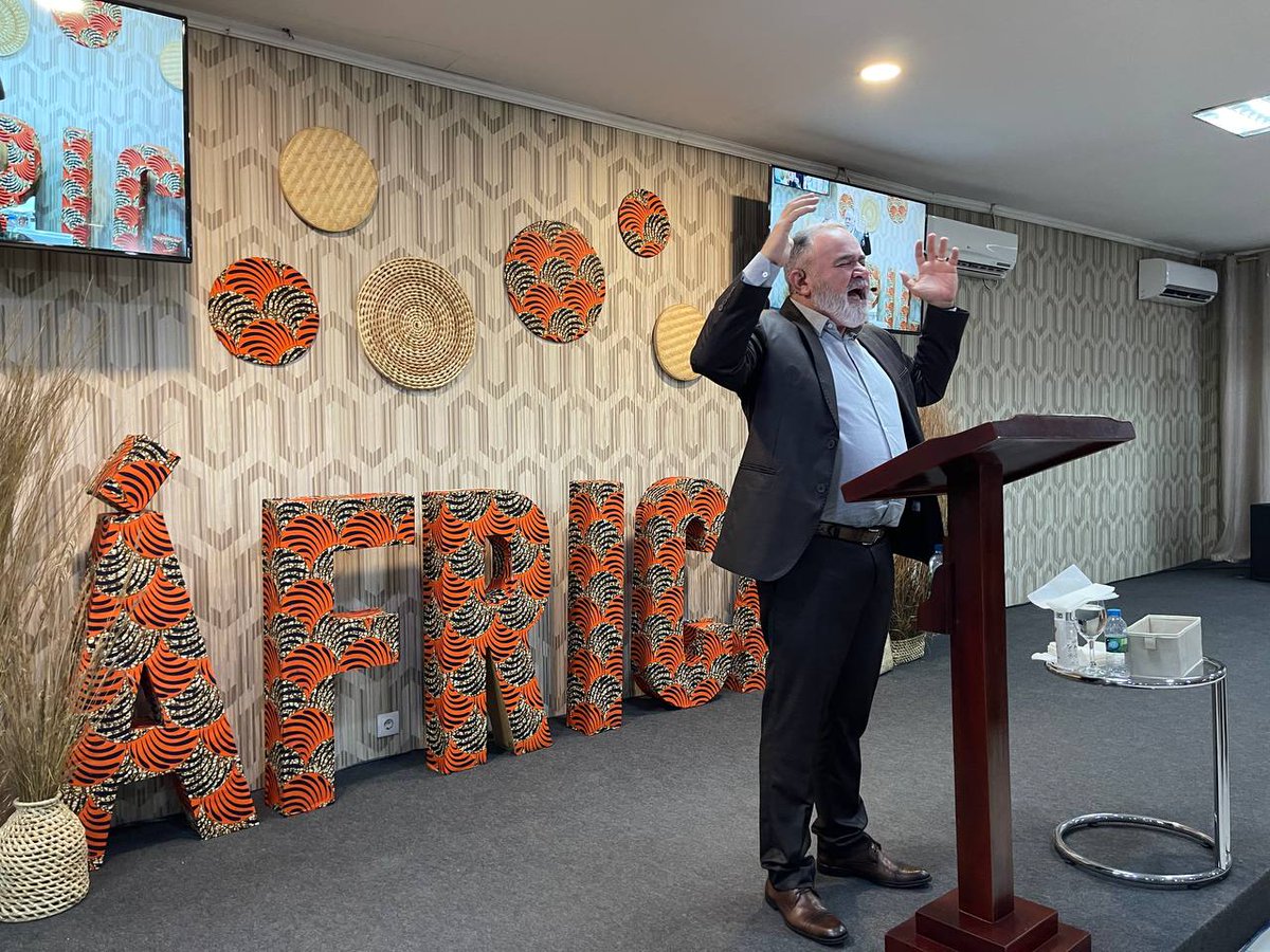 verbodavida's tweet image. A Conferência de Ministros Verbo da Vida África vai ficar para a história.

Foi um tempo de muita alegria, aprendizado e concretização de sonhos.

Isso foi só o começo para o que Deus vai fazer nesse continente.

Até a próxima!!!

#MinistrosVerboDaVida     
#SomosVerboDaVida