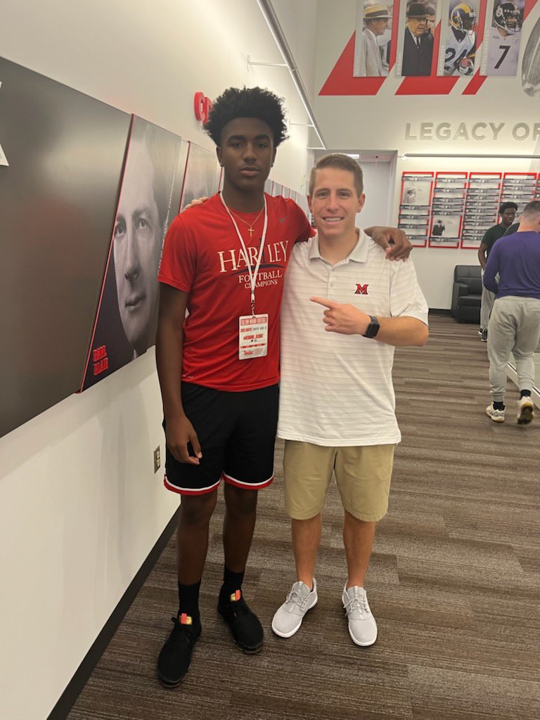 After a great visit and conversation with <a href="/Coach_JoeBowen/">Joe Bowen</a> &amp; <a href="/Martin_Miami_HC/">Chuck Martin</a> I’m blessed to receive a Offer from Miami University🔴⚪️! <a href="/MiamiOHFootball/">Miami Football</a> <a href="/HartleyFootball/">Hartley Football</a>