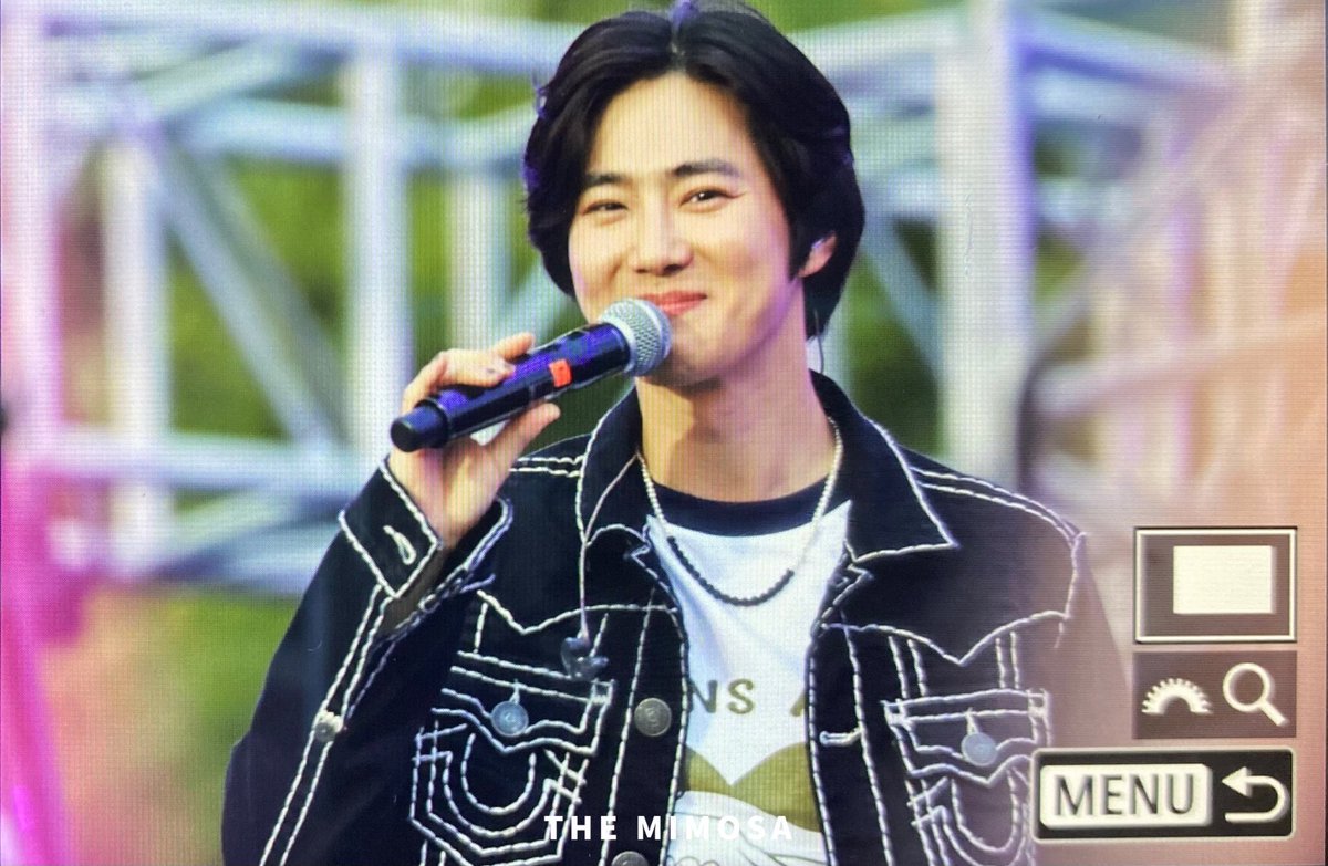 TheMimosa522's tweet photo. 220730 MIK Festival 2022 

#엑소 #EXO #수호 #SUHO #김준면  
#金俊勉 #スホ  #weareoneEXO https://t.co/tBLApIUVYZ