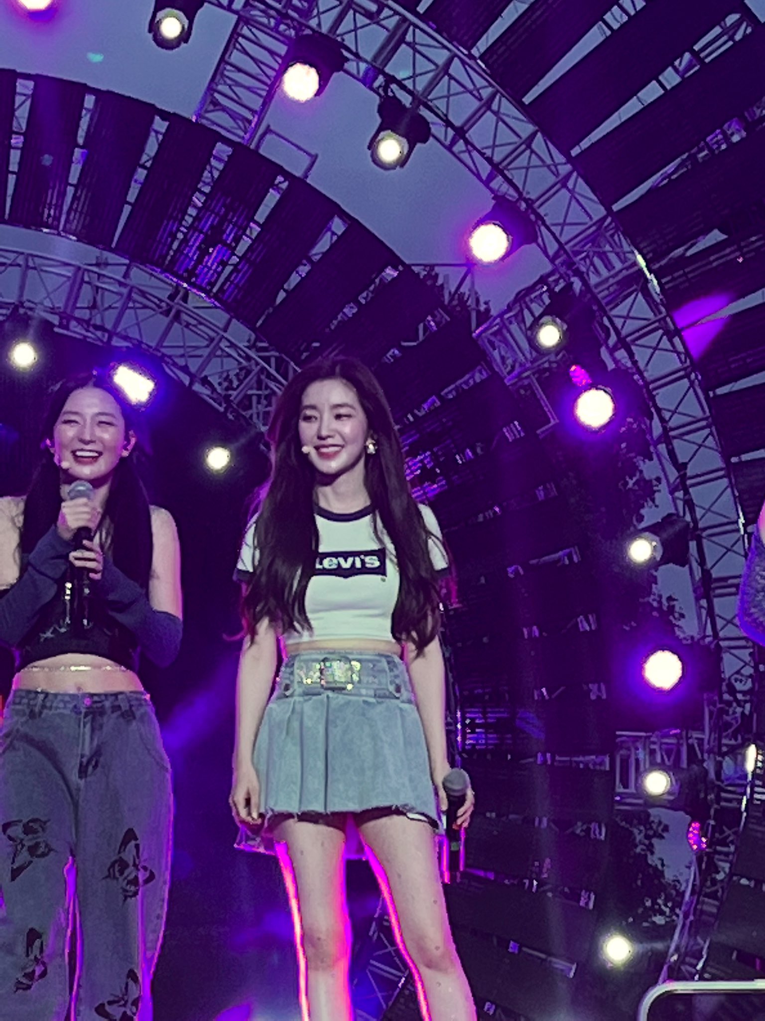 ໒꒰ ྀི ˶ᵔ ˕ ᵔ˶ ྀི ꒱১ on Twitter "I SAW HER, I SAW IRENE OMGGGGGGG https