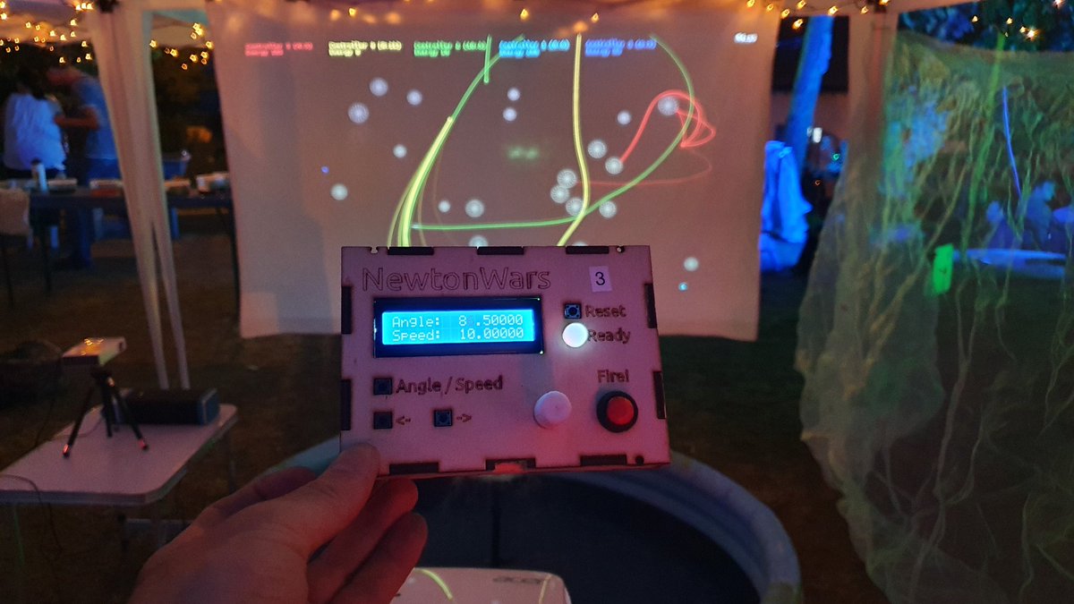 HaxoGreen's tweet photo. Newton Wars, now with wireless controllers!
by larsm from @ChaosWildWest

Awesome game.
#haxogreen #hg2022 https://t.co/CQPLISYxiK
