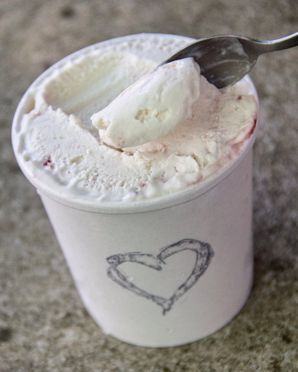 Can’t get enough of Ultimate?? Take our hand-crafted ice cream home with you! Pints and quarts are available at both locations, so you can enjoy your favorite flavors on your time😁😋

What flavor would you choose to take home with you?? Let us know in the comments below!⬇️⬇️