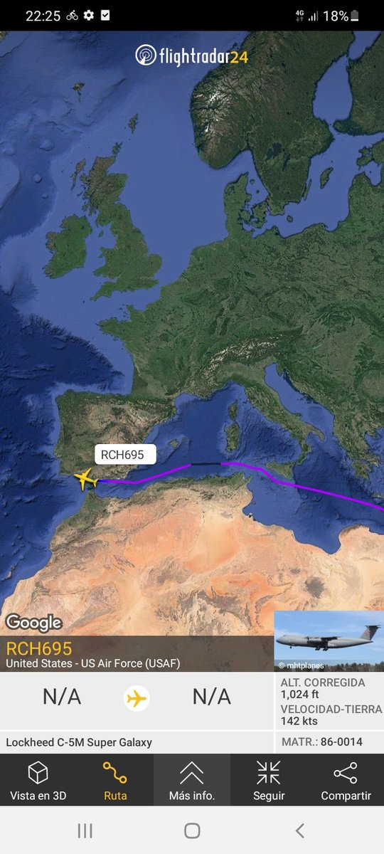 MilRadar's tweet photo. 🇺🇲 #USAF C-5M Super Galaxy 86-0014 del #337thAS procedente de #OrienteMedio y C-130J-30 Hercules 11-5738 del #37thAS proccedente de #Niamey #Níger descienden hacia #Rota https://t.co/yIPpZTNSWu