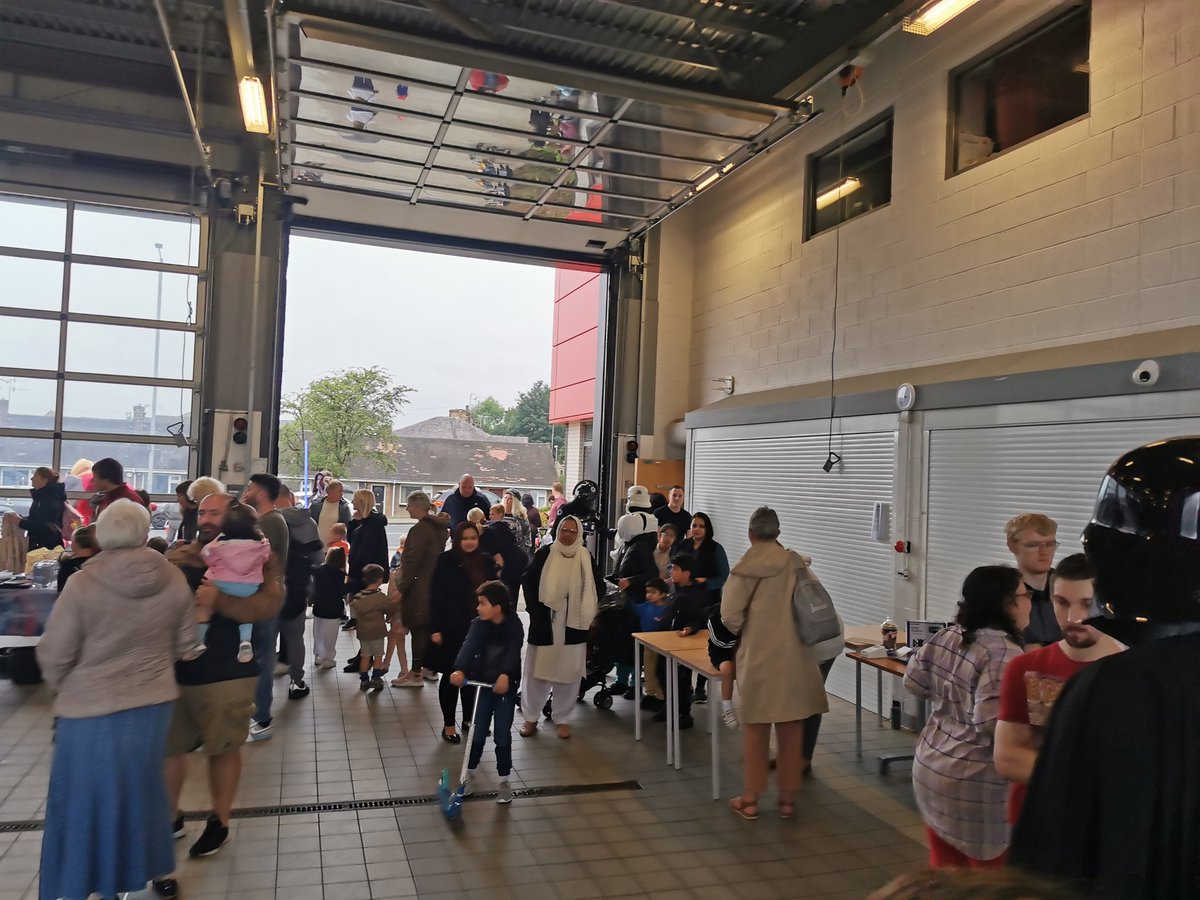 BurnleyFire's tweet photo. Thank you to everyone who supported our open day today, and helped us raise money for @firefighters999 and @PendlesideHosp ππ₯
#openday #communityevent #visitourstation #fireserviceopenday https://t.co/PEOK0GUhIt
