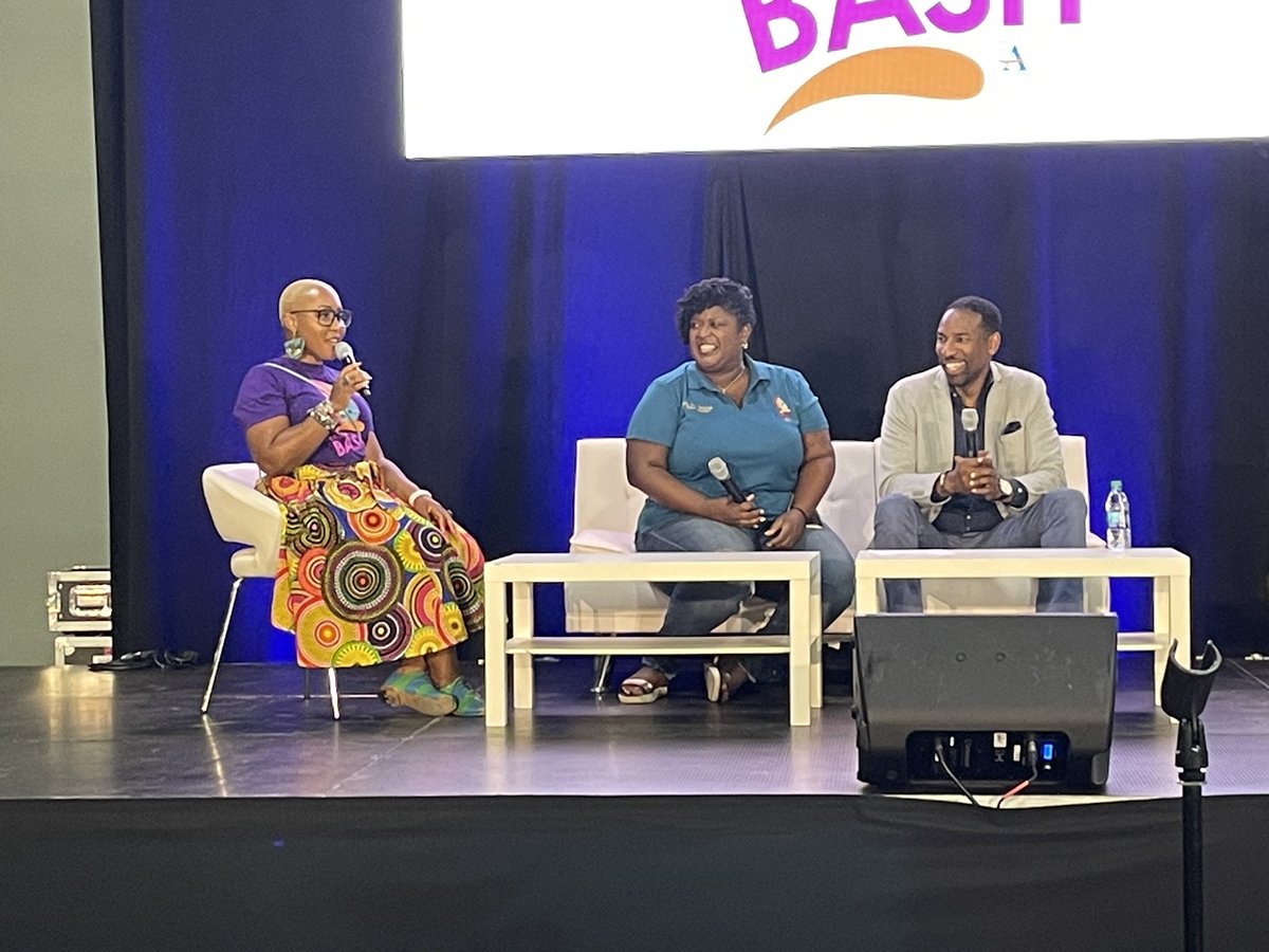 Sara Womack tweet media