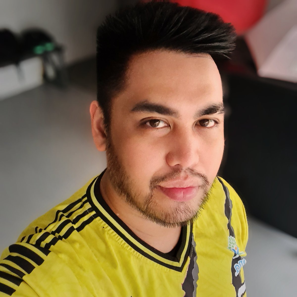 HeyArdeeB's tweet photo. #NewProfilePic https://t.co/TN2V8XQcH3