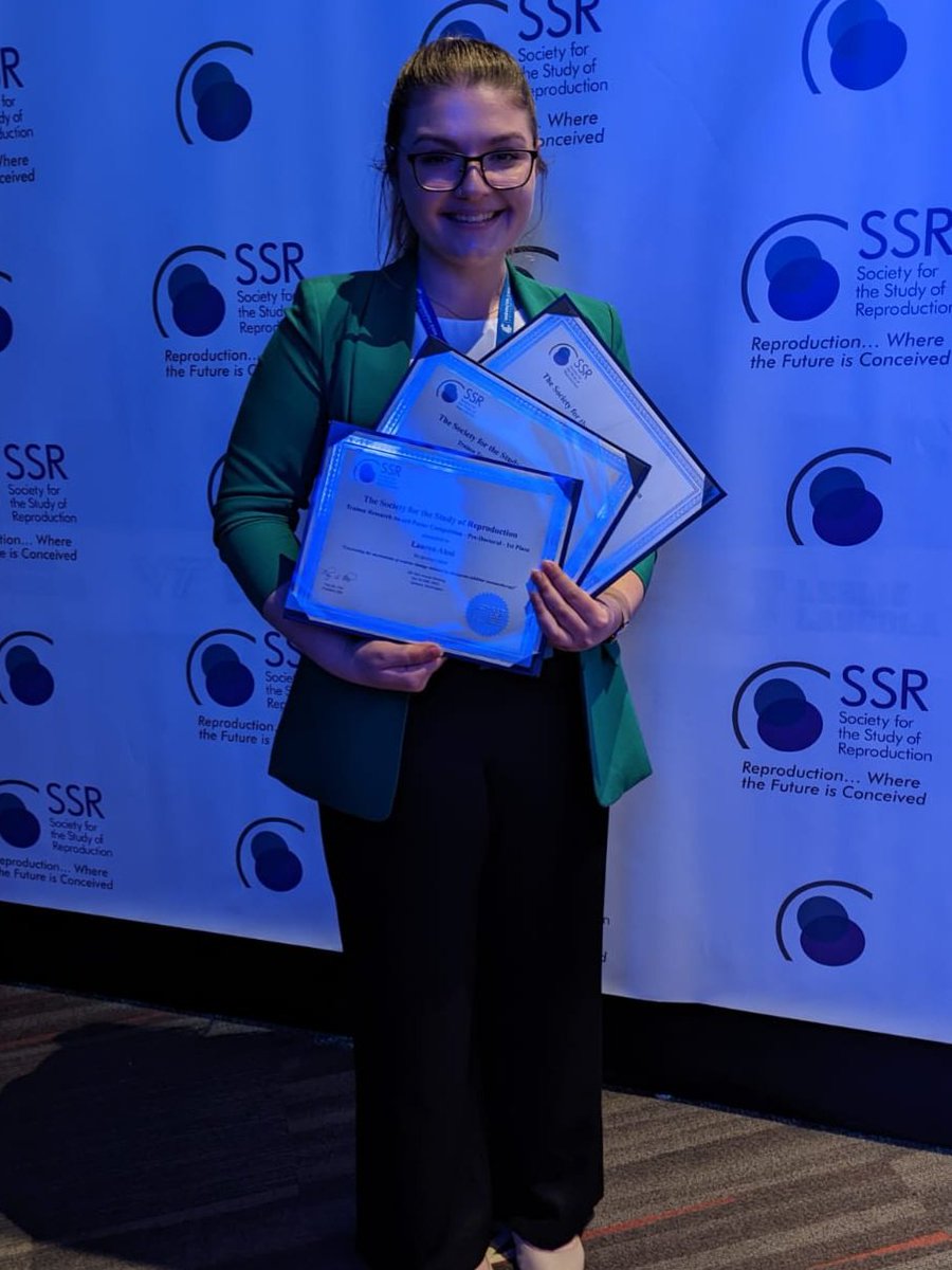 Wow, what an absolute whirlwind week at my first in-person SSR meeting! I am so grateful to have been given the opportunity to present our work internationally, and to have been recognised with these awards ✨️ #SSR2022 #reprorocks #oncofertility

@SSRepro @SSR_Trainees @HuttLab