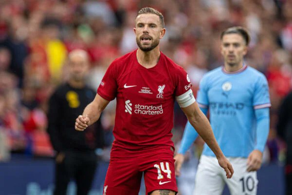 lfc_tactics's tweet photo. Jordan Henderson and the CMR position (THREAD) https://t.co/iimaC7Usfn