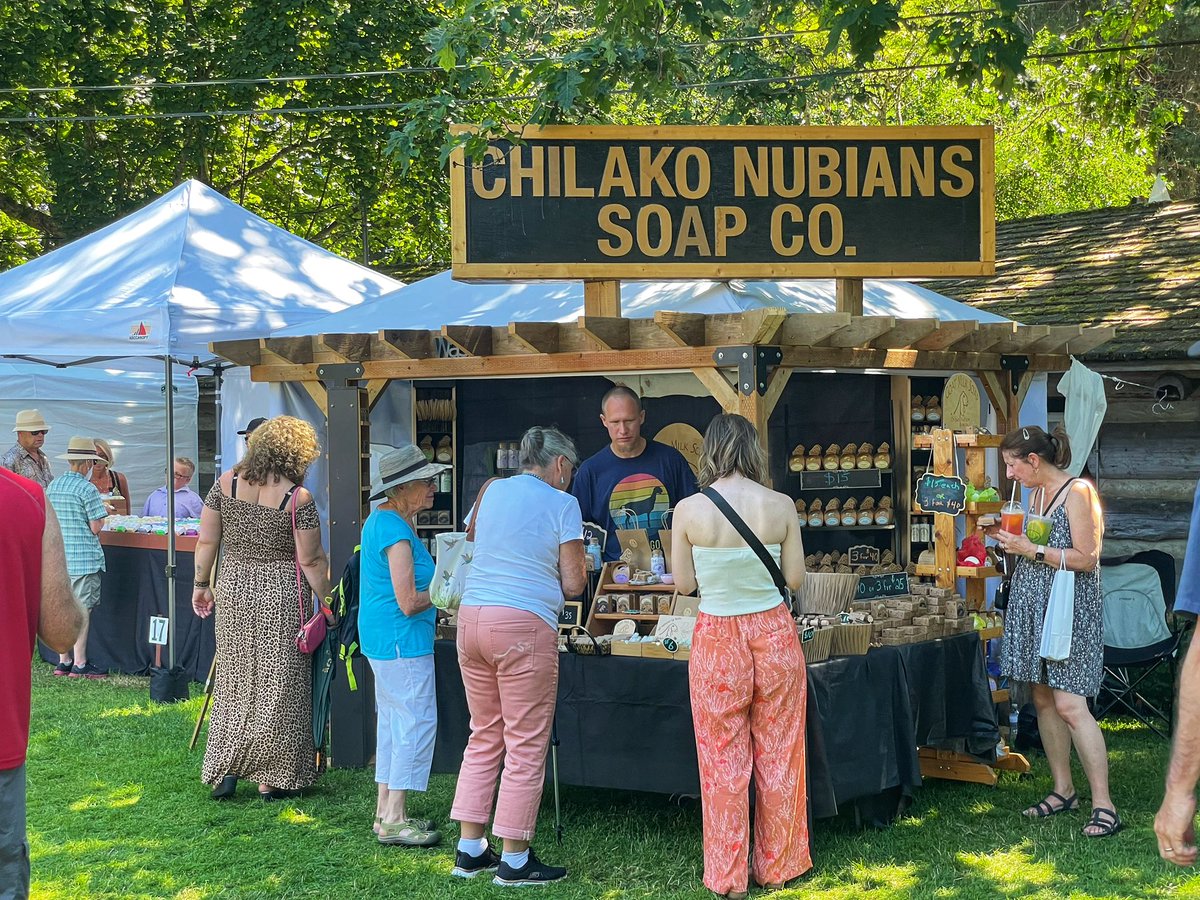 TheEagle973's tweet photo. Head down to the @FilbergLodge for day 2 of @FilbergFest! Check out live music, find great products from various vendors and more! - Jake #ComoxBC #FilbergFest #CourtenayBC #FilbergPark https://t.co/NxUuriThC4