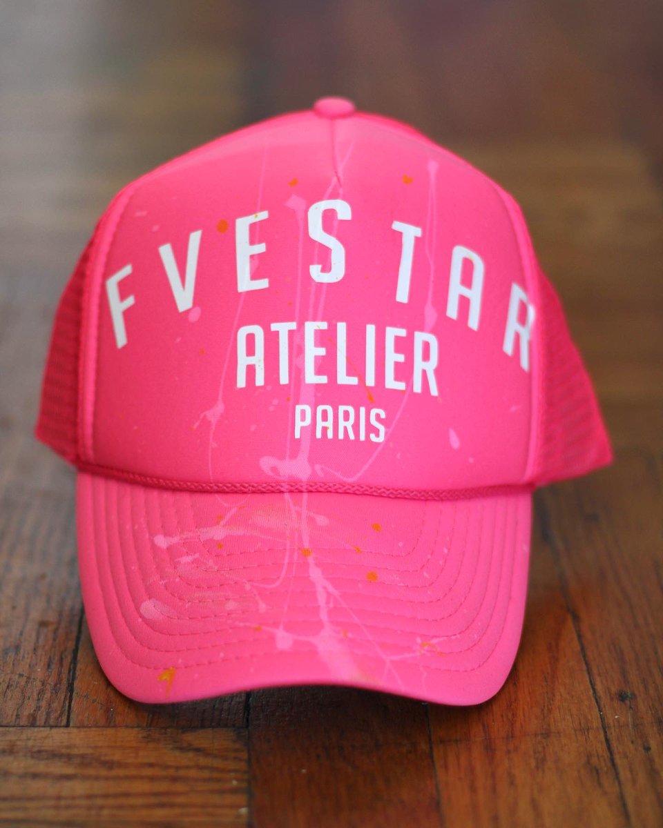 Fvestar1's tweet photo. Pink Atelier Concept Art Truckerhat
- Fvestar SF2022 Collection-
#atelier #atelierhat #fvestaratelier #prader #fvestar #fvestarsports #fvestarclothing #fvestarapparel https://t.co/MLe4Vpvt37