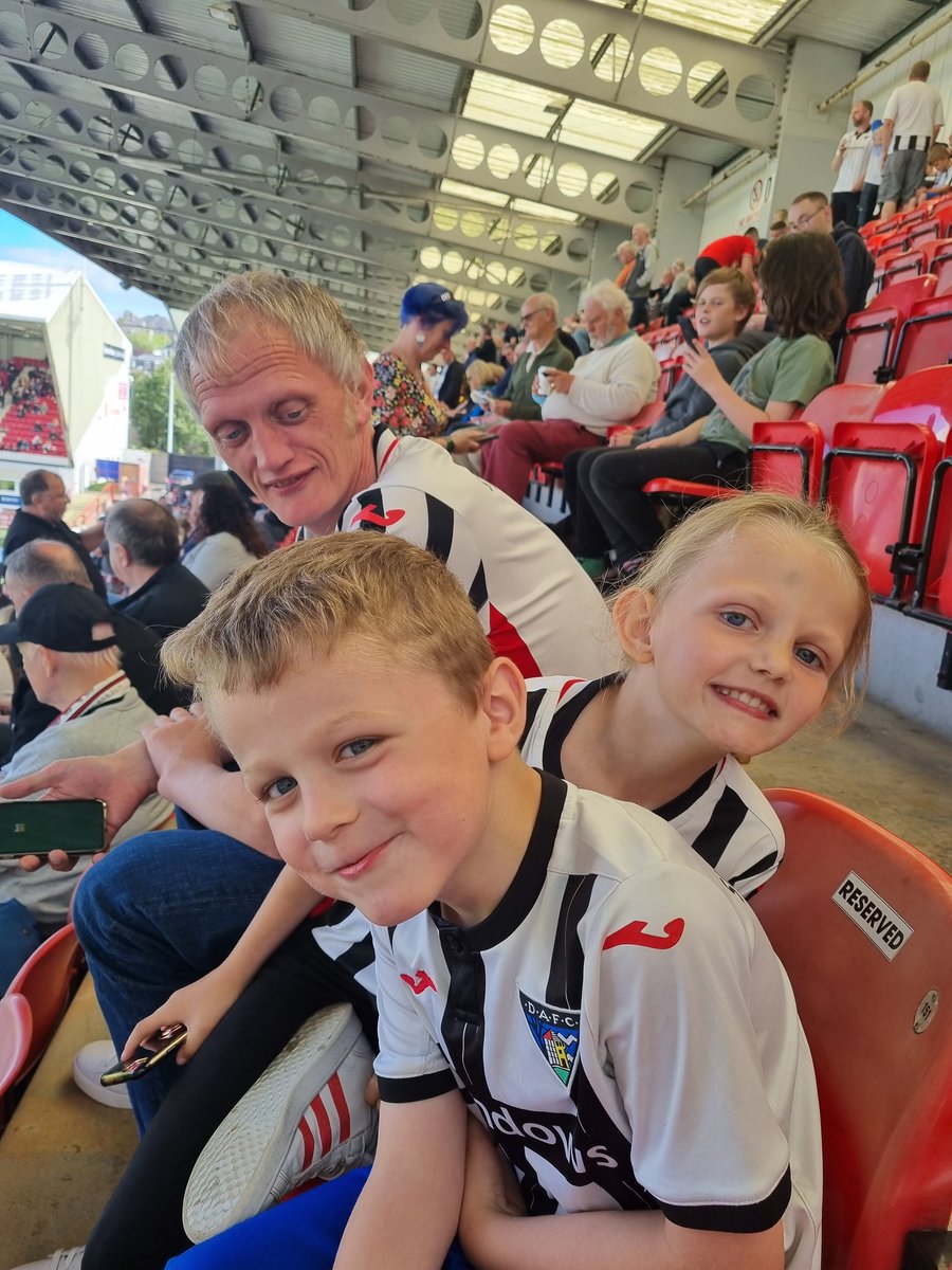 SarahJaffray1's tweet photo. First game of the season &amp; first game for my nephew. All good with a win! #DAFC @officialdafc https://t.co/w0tF5YcZ85