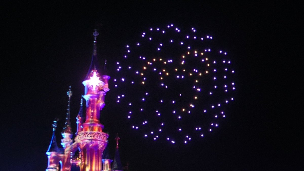 TeamCastagnet's tweet photo. Disneyland Paris 30 ans.
Disney D-Light.
@DisneylandParis
#DisneyDLight #ShowNocturne #30ansDisneylandParis #30ansdeMagie #DisneylandParis2022 #DisneylandParis30thAnniversary #DisneylandParis #Disney #DLP30 #DisneylandParis30 #DisneyParks #UnMondeQuiSIllumine (#Photo) (#Picture) https://t.co/UpCrdBZW70