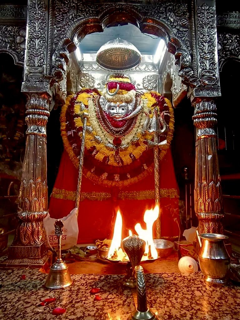 The Guardian of Kashi……

KAAL BHAIRAV, VARANASI (UP)