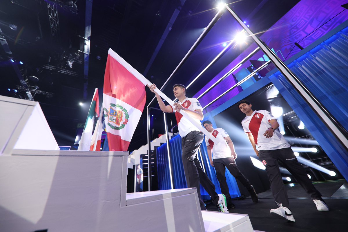 Enzo Paredes tweet media