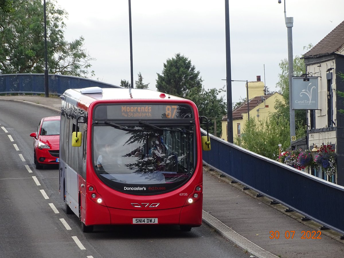 Shaun__92's tweet photo. First Doncaster - 63135 - Wright Streetlite DF - SN14 DWJ on Service 87 to Moorends Via Stainforth #doncaster #Stainforth #thorne #moorends #firstbus #firstbuses #firstdoncaster #doncasterredbuses #doncasterreds #wrightstreetlite #wrightstreetlitedf @FirstSouthYorks 30/07/22 https://t.co/23Xrgug3wO