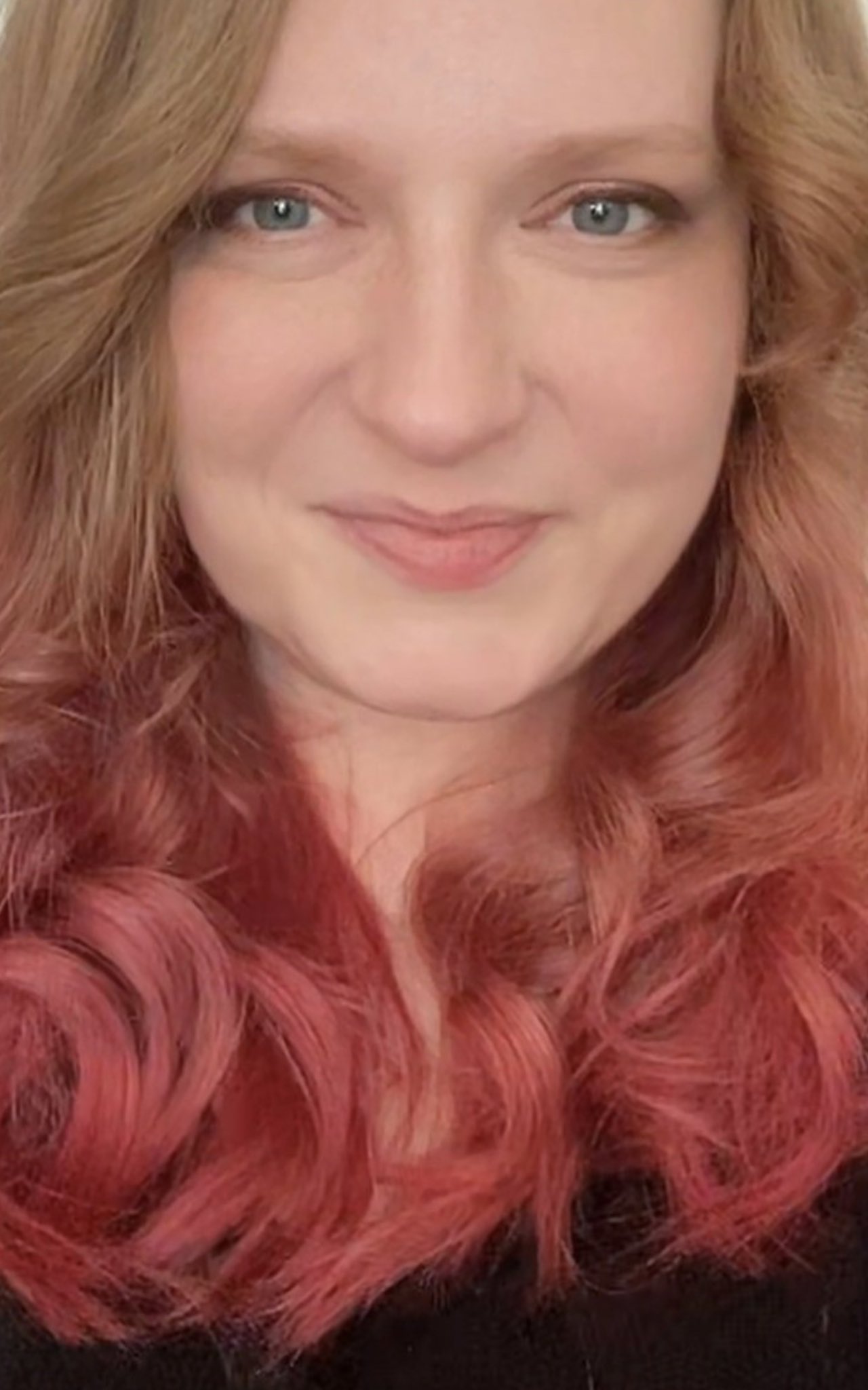 Louberry Lane (Aimee) (Vigilante Shit Era) 🌙 on Twitter: "So… I did a  thing. It's so pink and I love it 💖💖💖 https://t.co/c2rf9w2tZA" / Twitter