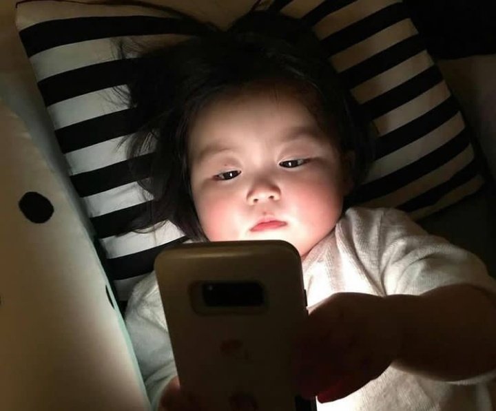 Bebeyim.. Sen Yazmazsan,Ben Yazmazsam Nasıl Yazılacak Bizim Hikayemiz?