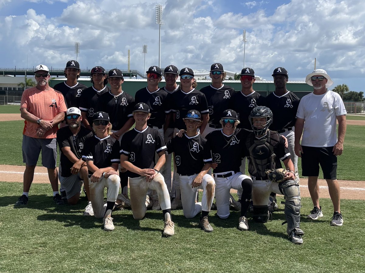 usgtexas's tweet photo. #BCS  did not disappoint.We came into the tourney with 1 D1 commit on a 13 man roster.Played stacked teams and had them asking who are they?Where are they from?Made it to the final 8 out of 118 to get knocked out by#1seed.You guys will get your turn!We see you.Thanks boys❤️⚾️❤️ https://t.co/T8F6DrBtUy