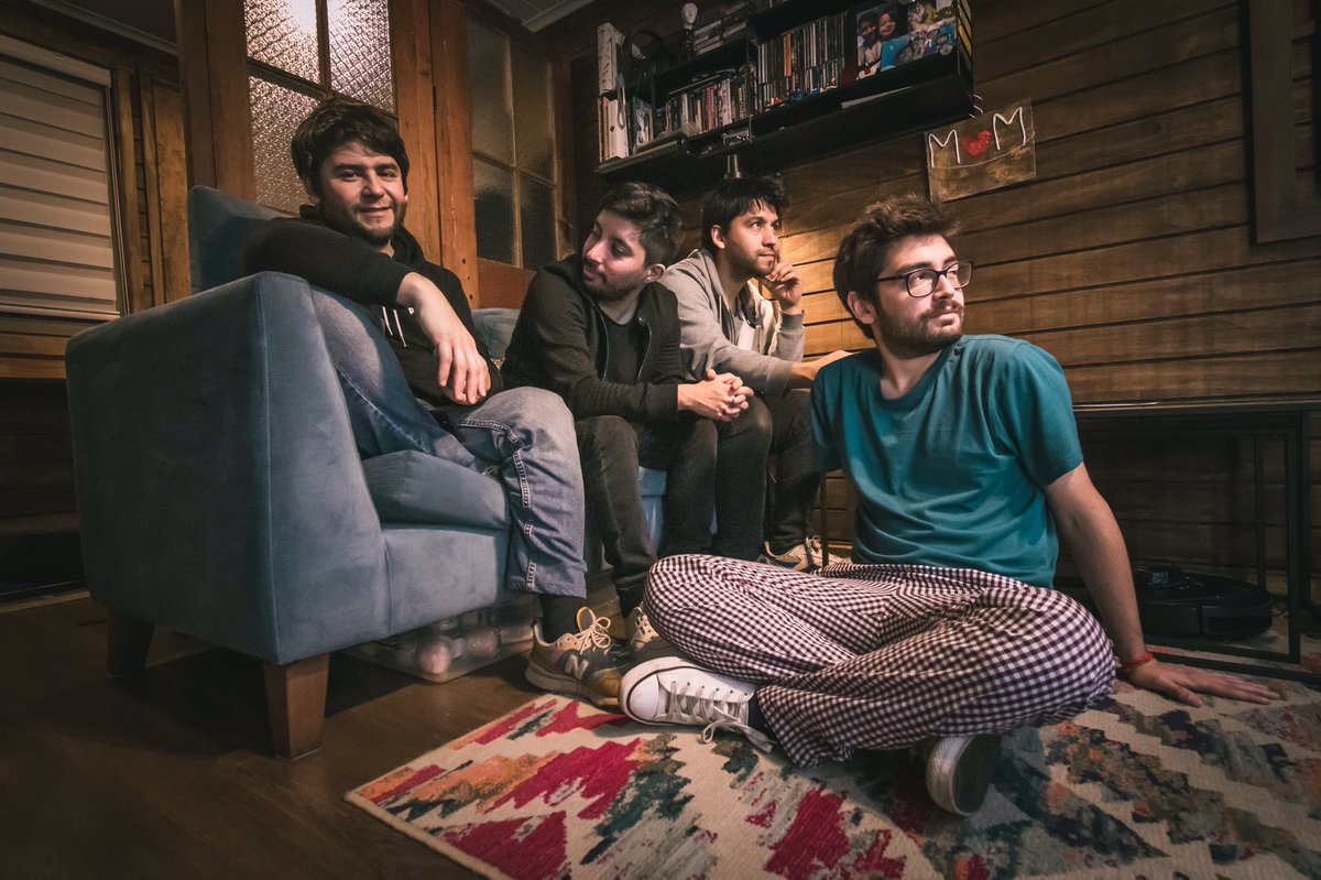 Tanto tiempo! 🤯

¿nos vemos este próximo sábado 6 de agosto en el querido Newka? 😳

los esperamos!!

#livemusic