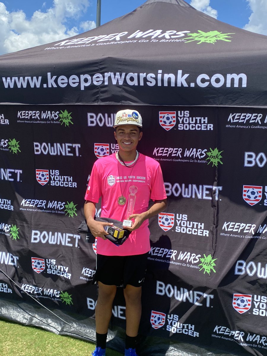 jeremyrueda18's tweet photo. National Keeperwars champ🏆
@OspreyMSOC @JAX_MSOC @MemphisMSoccer @LibertyMSoccer @USYouthSoccer @UCF_MSoccer @zagmsoccer @USFMSOC @USFDonsMSoccer @FGCU_MSoccer @FIUMensSoccer @StetsonMSoccer @OspreyMSOC @FAUMSoccer https://t.co/nrO5PXrwz2