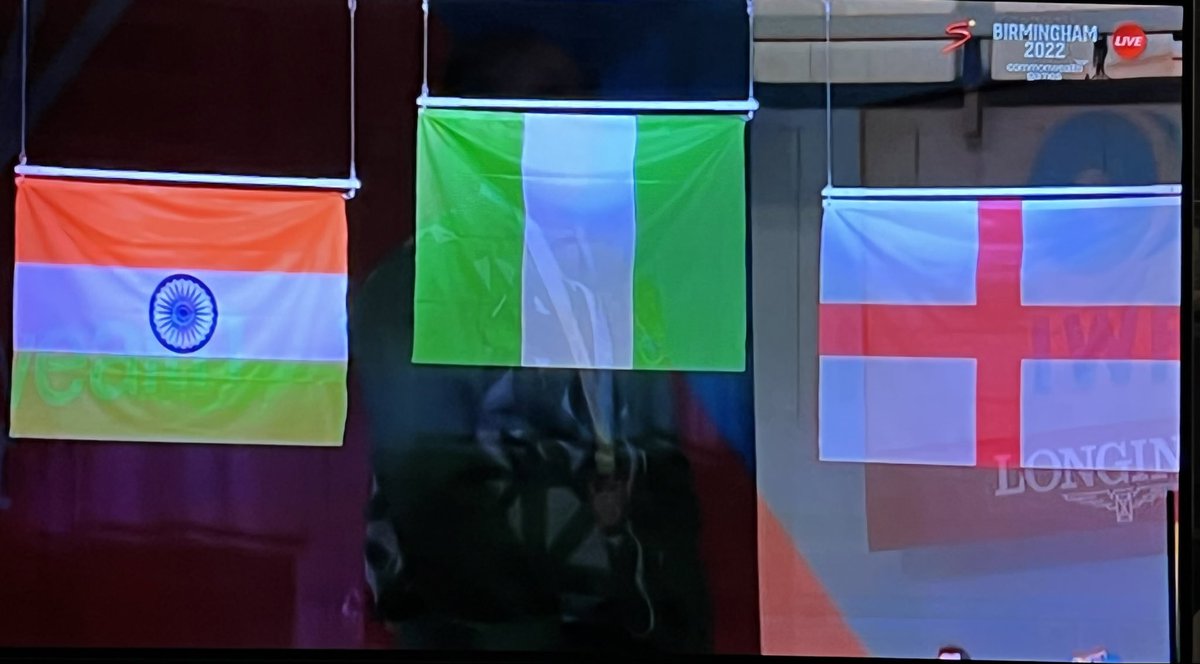 joomomoh's tweet image. Parfait!